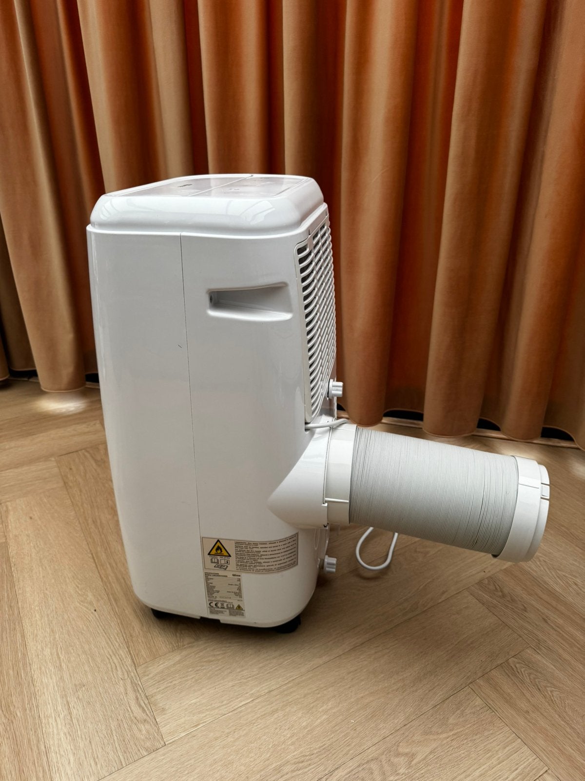 Climatiseur mobile Qlima P228 de 10 000 BTU, Enlèvement, Comme neuf, Télécommande