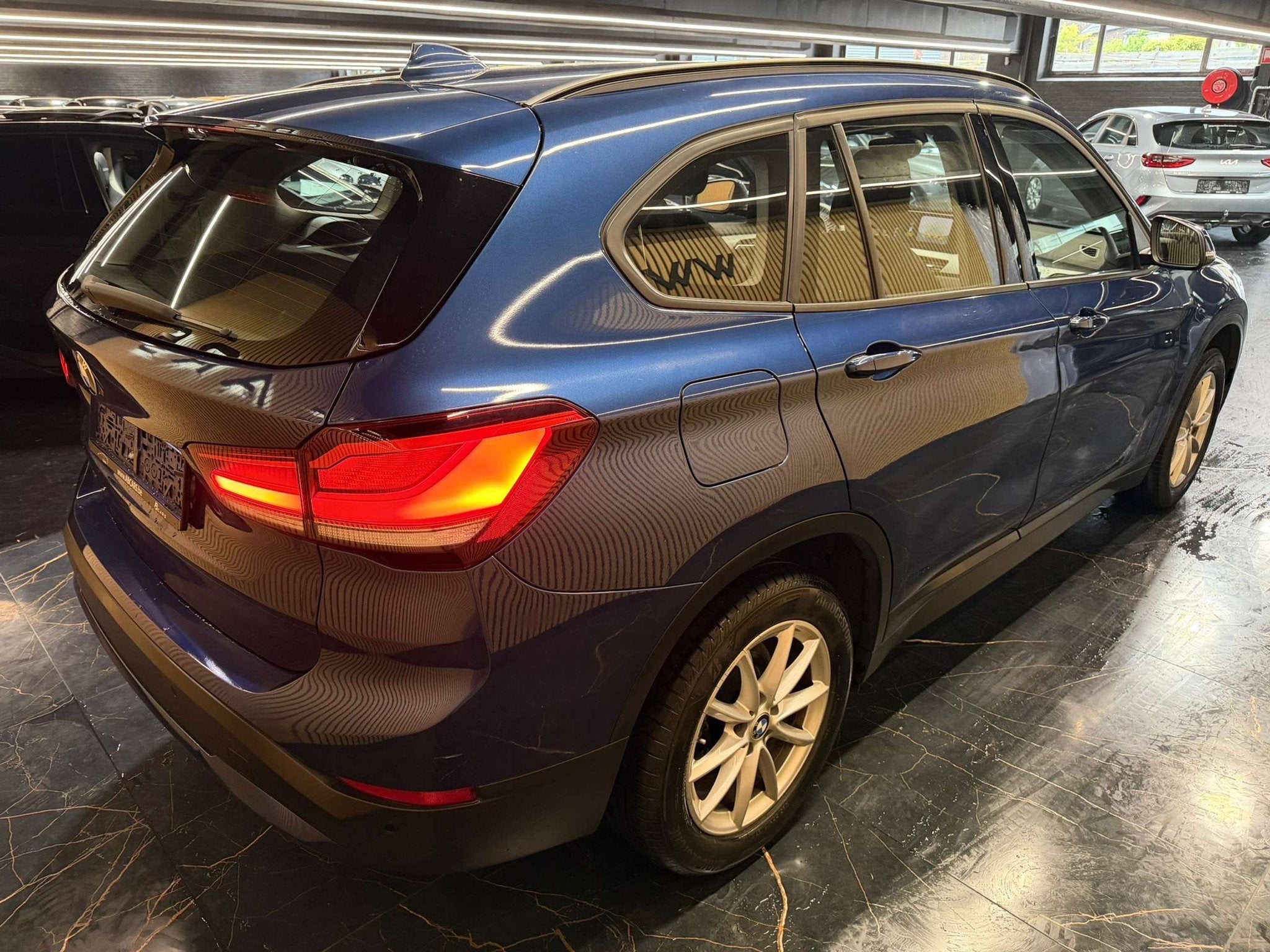 BMW X1 1.5iA sDrive18 * GARANTIE 12 MOIS * 1ER PROPRIÉTAIRE, Autos, Achat, Euro 6, Entreprise, 5 portes