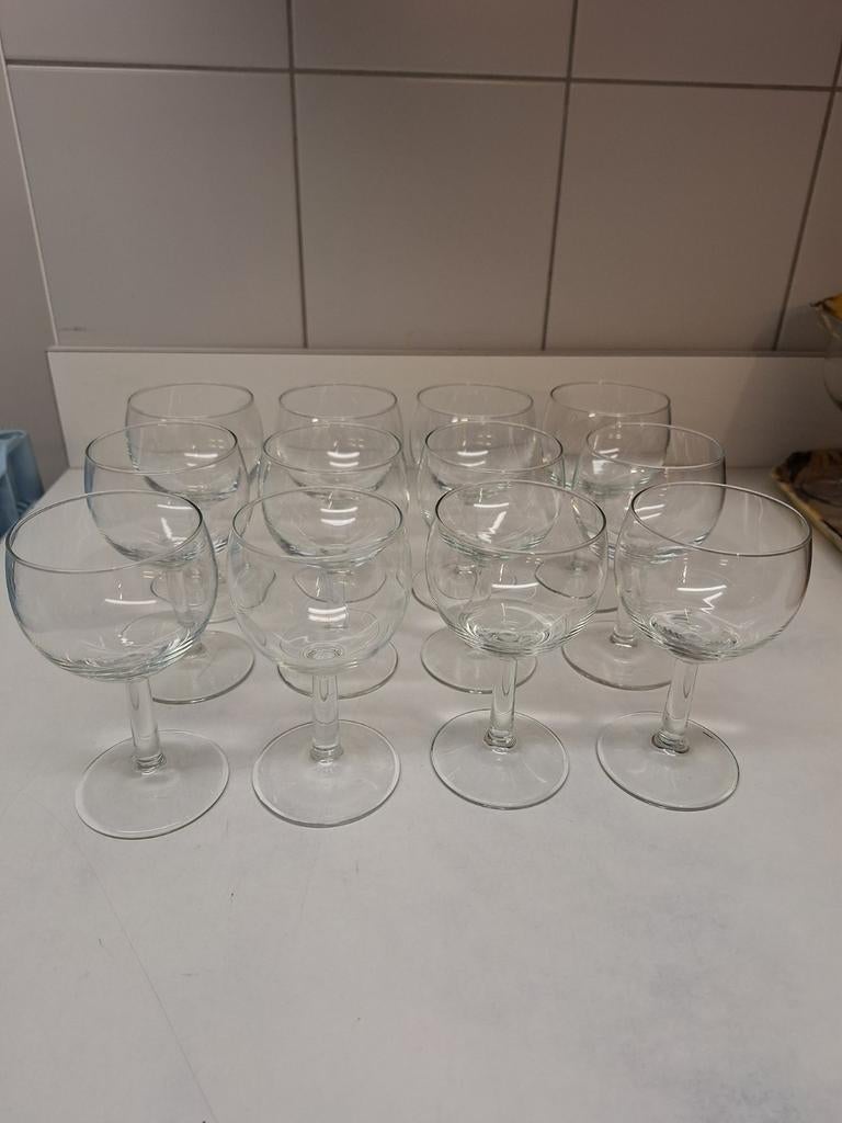 Verres à vin, Collections, Enlèvement ou Envoi
