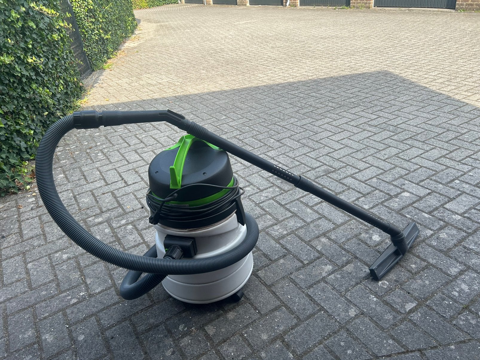 Stof en waterzuiger, Ophalen, Zo goed als nieuw