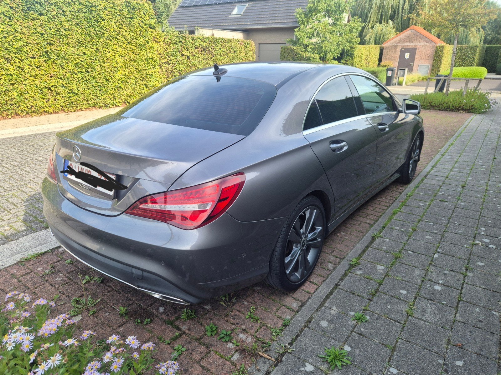 Mercedes CLA180 perfect in orde en gekeurd, Auto's, Leder en Stof, 1595 cc, Berline, 5 deurs