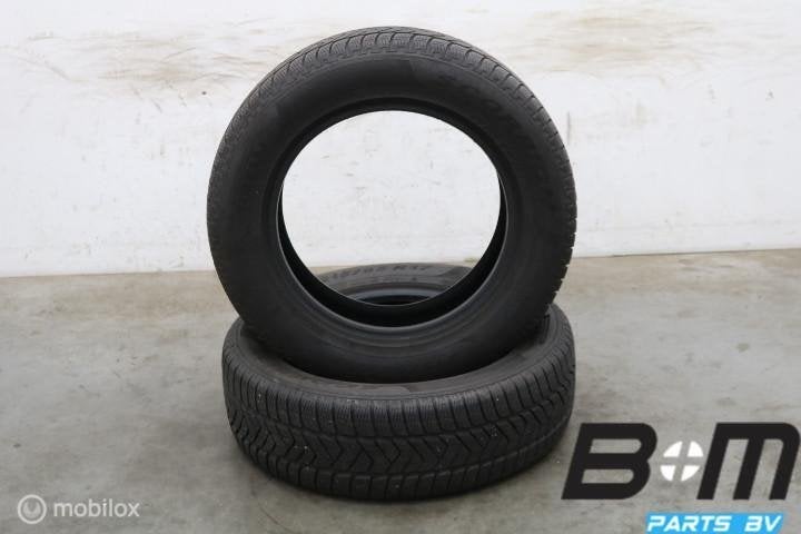 2 x 2156517 99H Pirelli Scorpion Winter met 5.5mm 215 65 17, Véhicule de tourisme, Utilisé, Pneus hiver, 215 mm