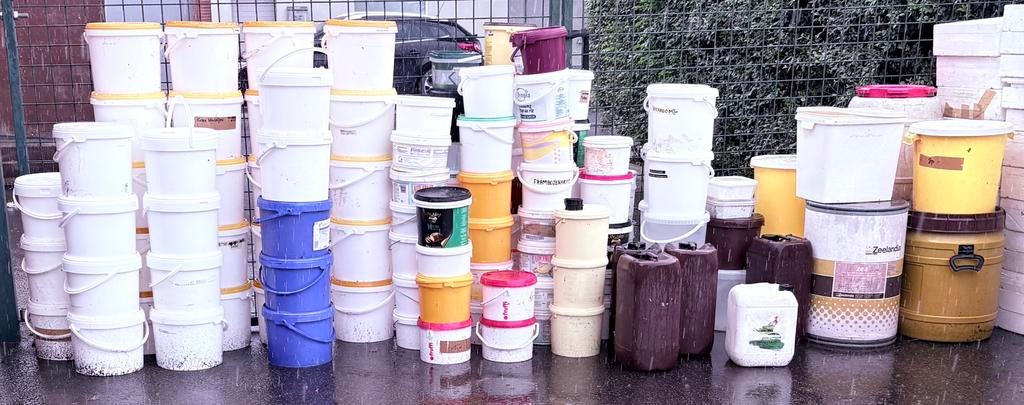 Emmers, ketels, Jerrycans,…, Ophalen, Gebruikt, Met deksel
