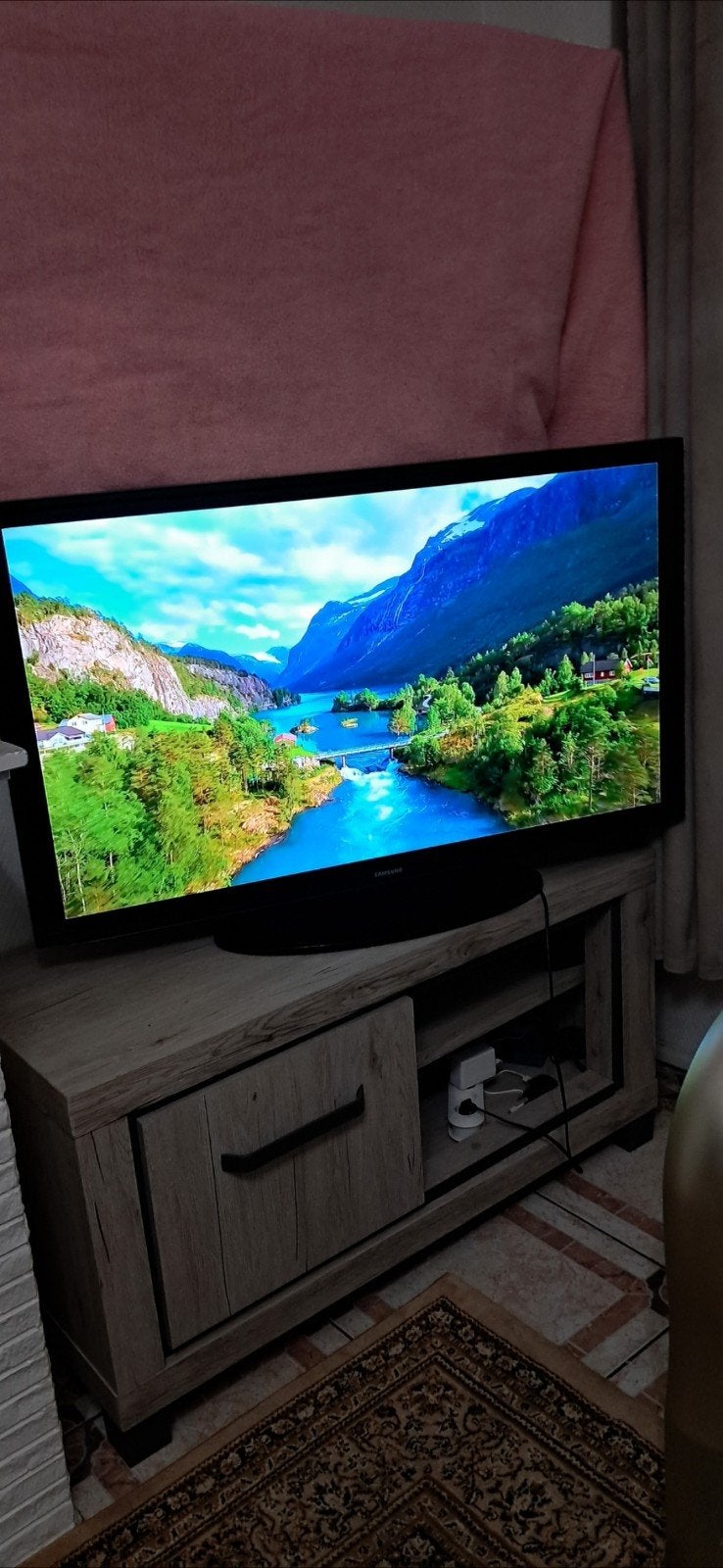 TV, 46" (116 cm) SAMSUNG flatscreen werkt prima, Ophalen, Zo goed als nieuw, 100 cm of meer, Samsung