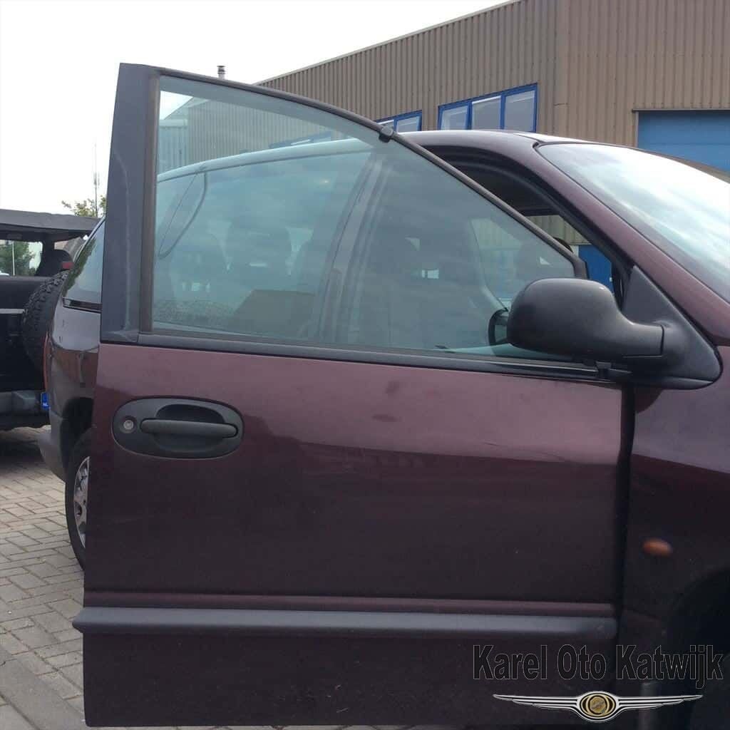Voordeur links Chrysler Voyager / Grand Voyager 1996-2000 di, -, Utilisé, Porte, -