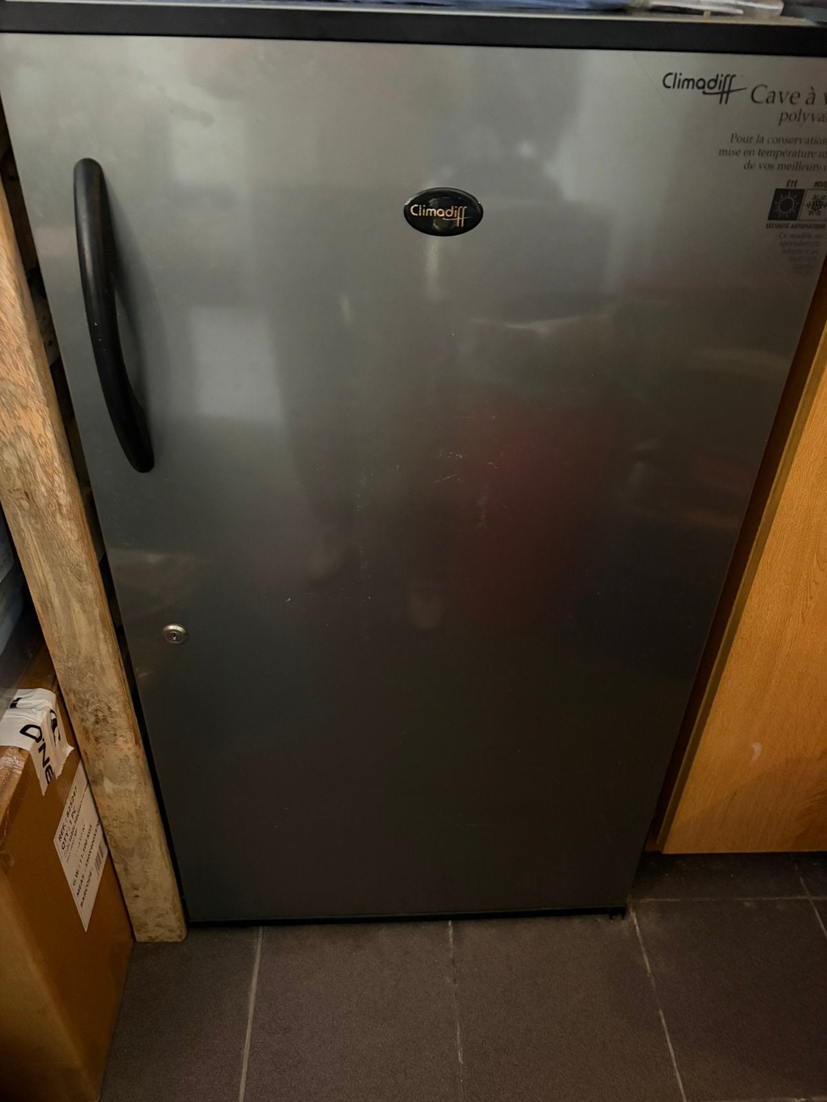 Vrijstaande wijnkast Climadiff, Elektronische apparatuur, Koelkasten en IJskasten, Ophalen, 120 tot 140 cm, 60 cm of meer, Zonder vriesvak