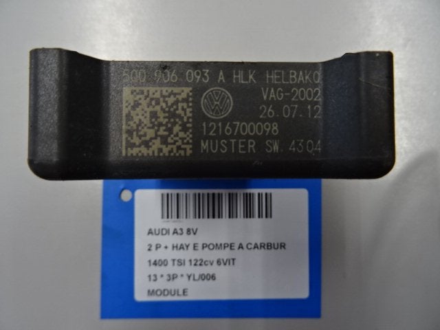 UNITE ELECTRONIQUE Audi A3 (8V1 / 8VK) (5Q0906093A), Auto-Union-Straße  1,
85057  Ingolstadt, DE, Info@audi.de, Audi, Utilisé