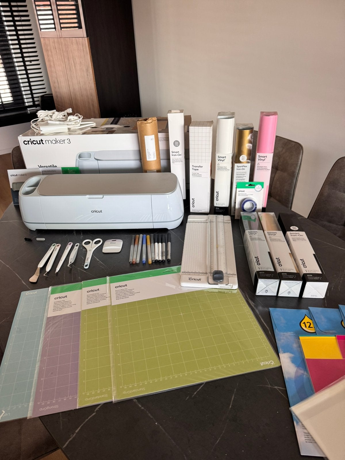 Cricut Maker 3 GROOT PAKKET, Hobby & Loisirs créatifs, Scrapbooking, Neuf, Machine à trancher ou Rogneuse, Cricut, Enlèvement ou Envoi