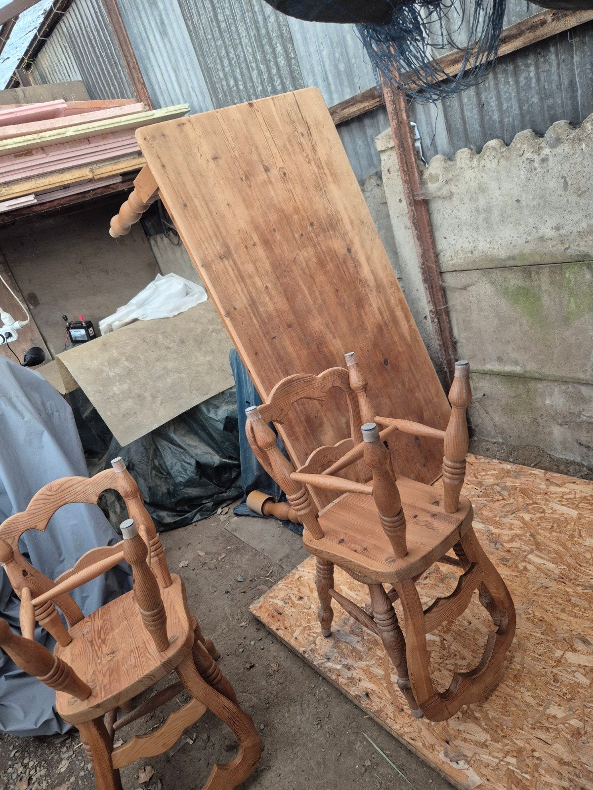 Chaise et table