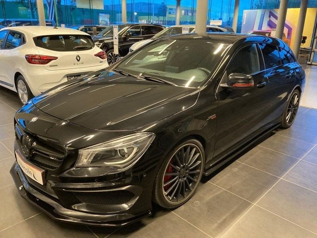 Mercedes-Benz AMG GT Mercedes-Benz CLA 245 G AMG shooting b, Autos, https://public.car-pass.be/vhr/6316e857-a8d1-445a-af12-83da1196f237
