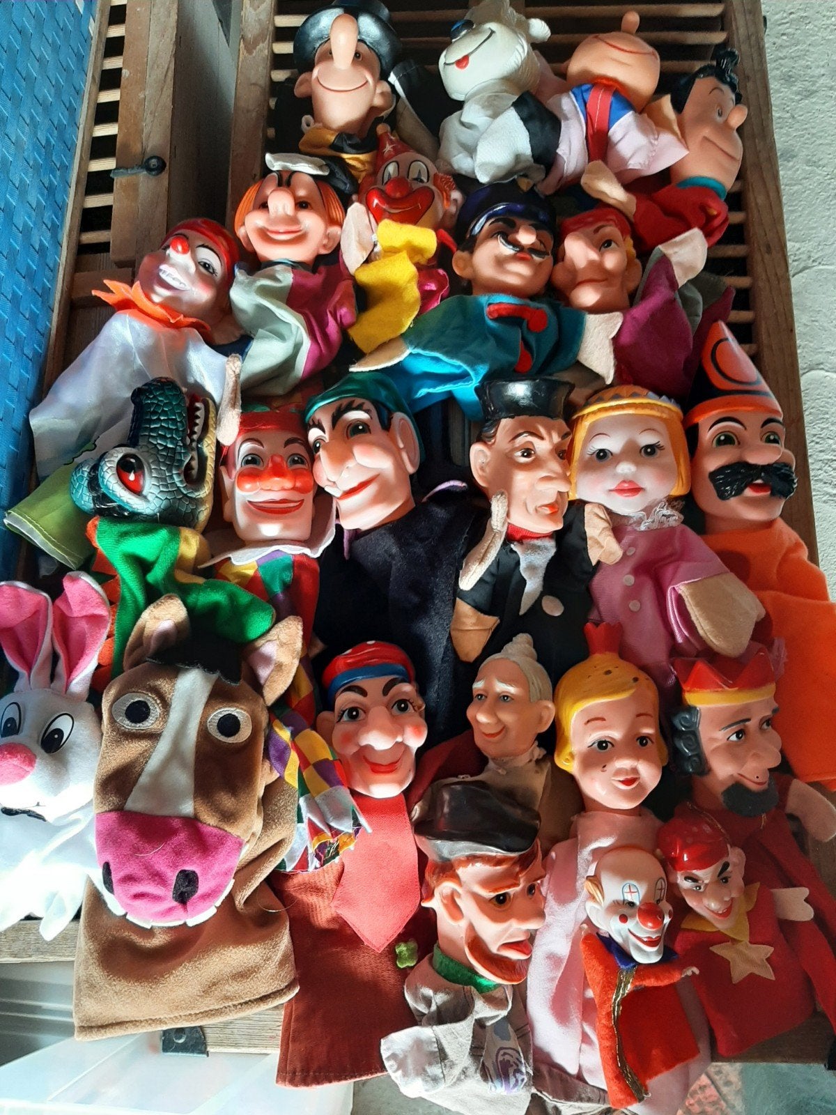 Poppenkast, Verzamelen, Ophalen