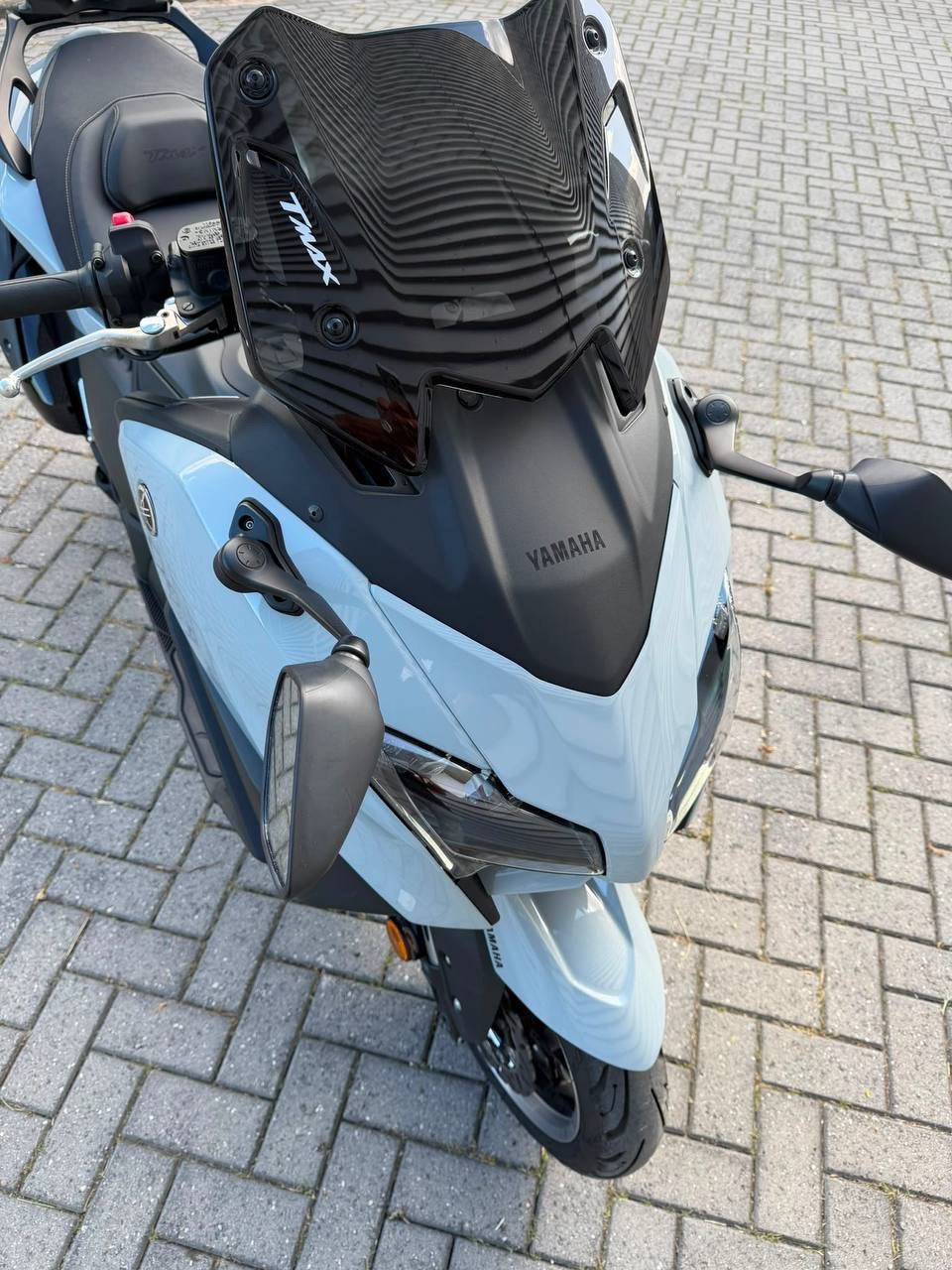 Yamaha TMAX 560 Tech MAX | 2025 | Nieuwstaat | 4609 KM, Motoren, Particulier, Scooter, Automaat