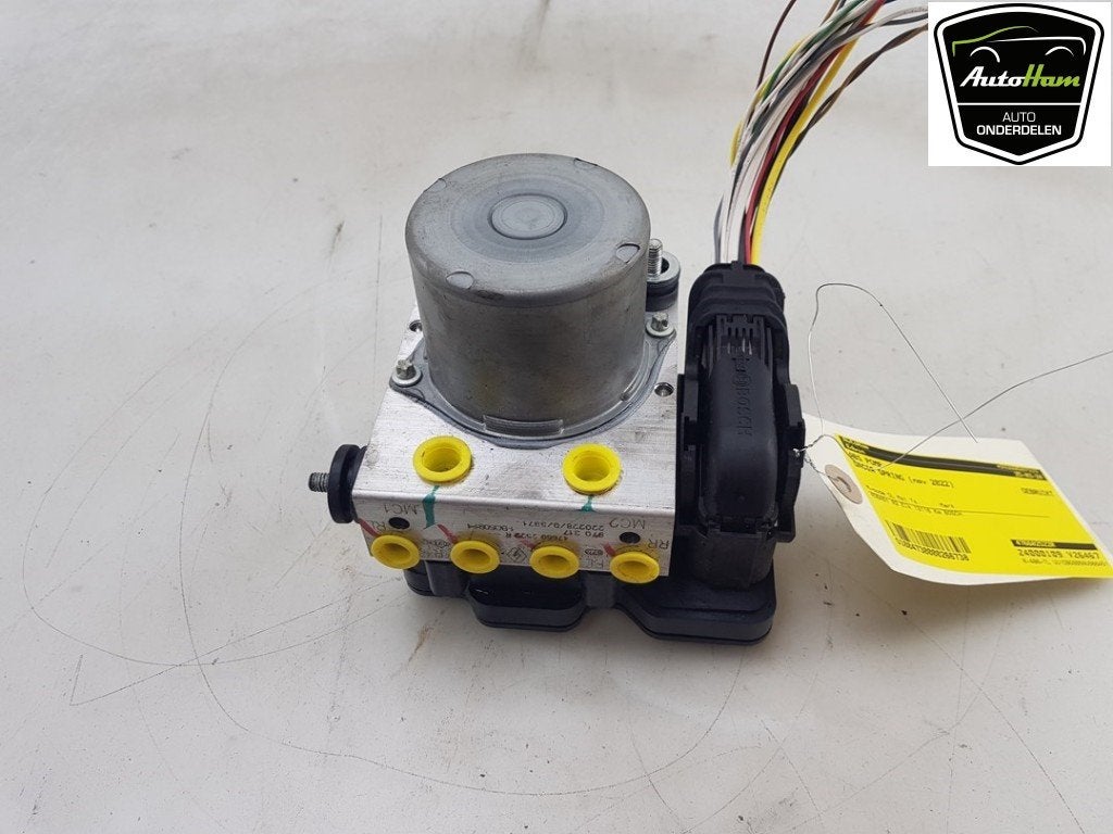 ABS POMP ABS Dacia Spring (|476602522R|476607892R|), Gebruikt, Robert-Bosch-Allee 1
74232  Abstatt, DE, Engineering@bosch.com