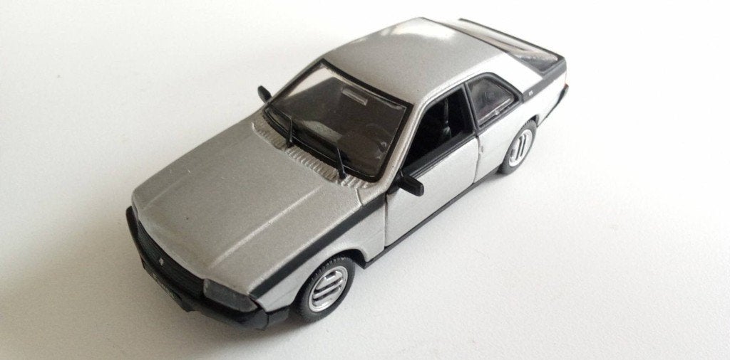 Mythique Renault Fuego GTS – Miniature Norev 1/43, Enlèvement ou Envoi, Utilisé, Voiture, Norev