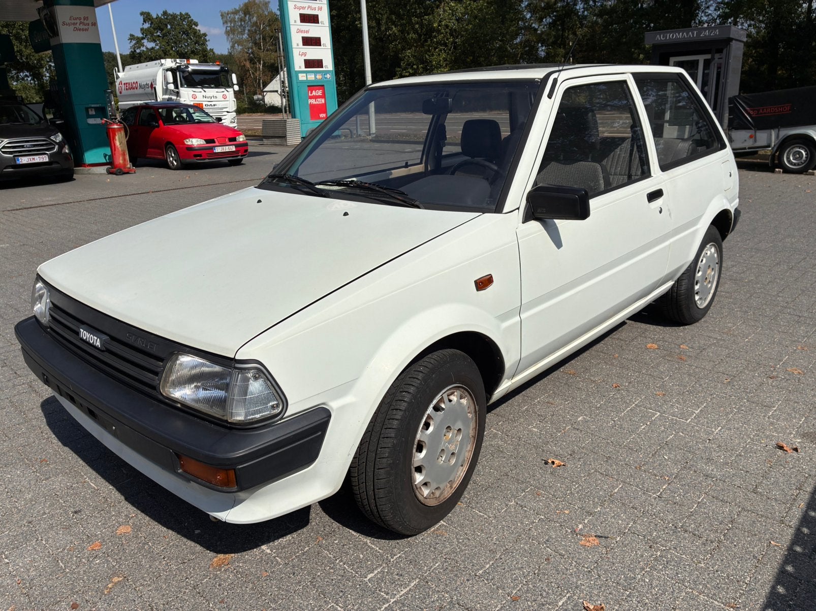 Toyota starlet 1989, Auto's, Toyota, Voorwielaandrijving, Stof, Starlet, Wit