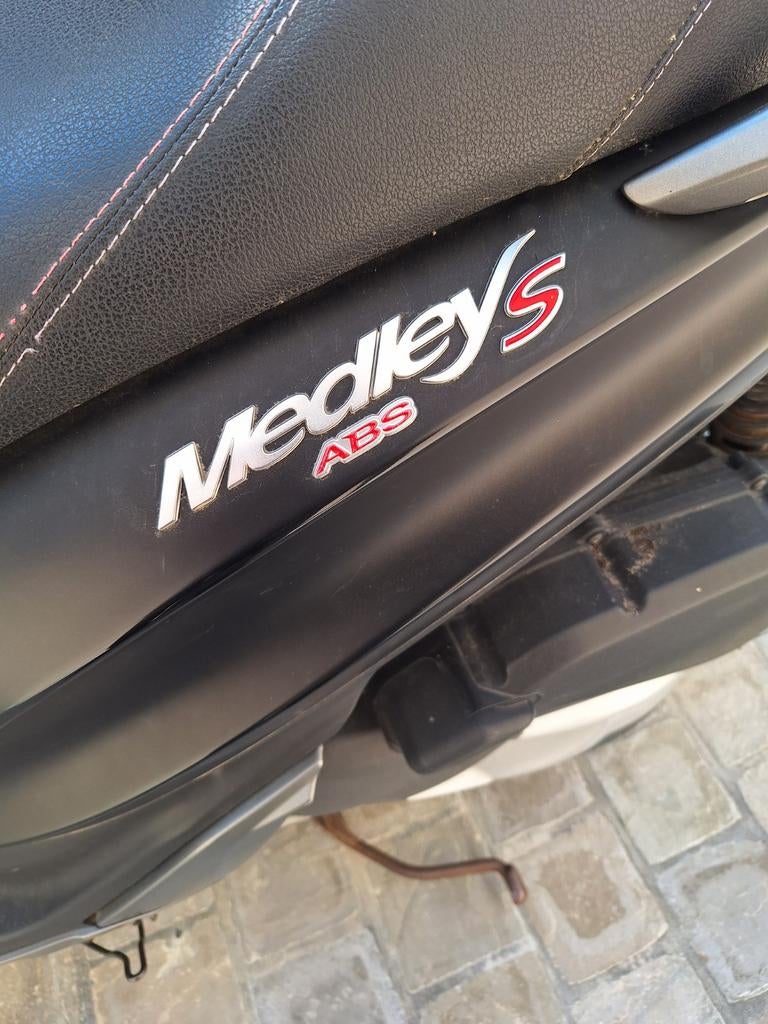 Piaggio medley s 125 cc, Fietsen en Brommers, Ophalen