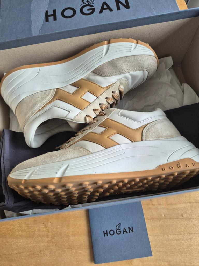 Zeer mooie sneakers Hogan, Ophalen of Verzenden, Sneakers