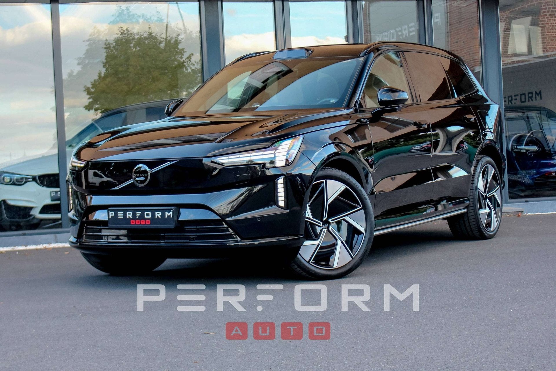 Volvo EX90 *7PL*107kWh*AWD*TWIN MOTOR ULTRA PERFORMANCE*, Autos, Achat, Entreprise, 7 places, Entretenue par le concessionnaire
