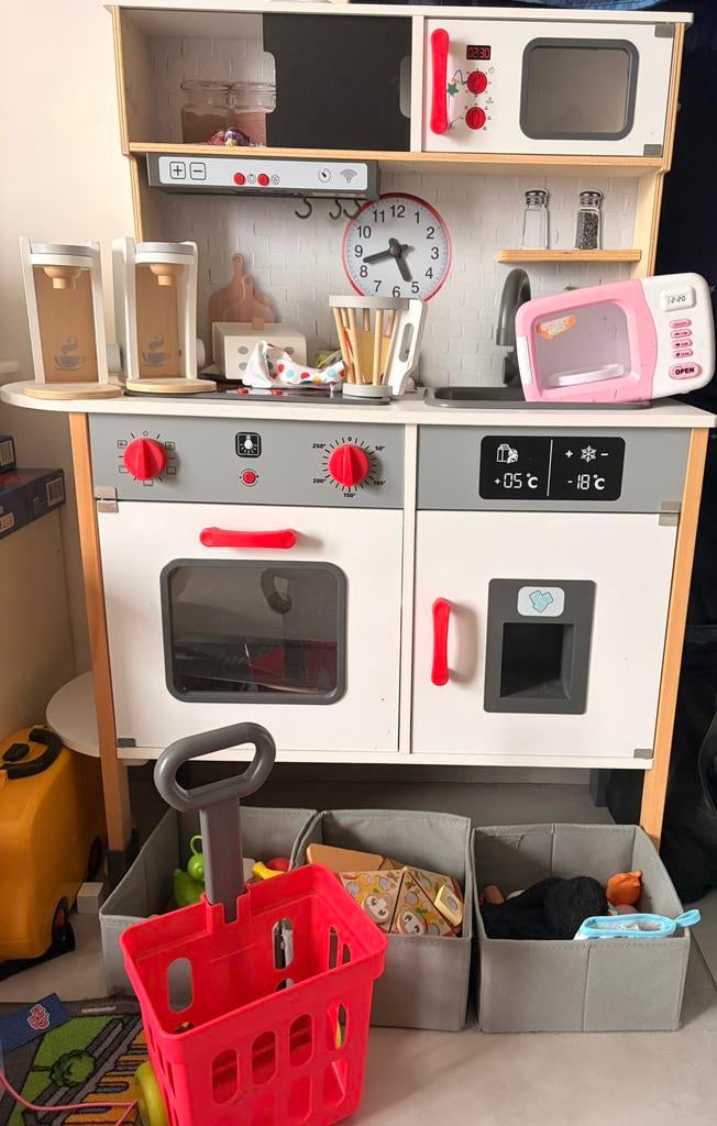 Kinderkeuken, Ophalen, Zo goed als nieuw