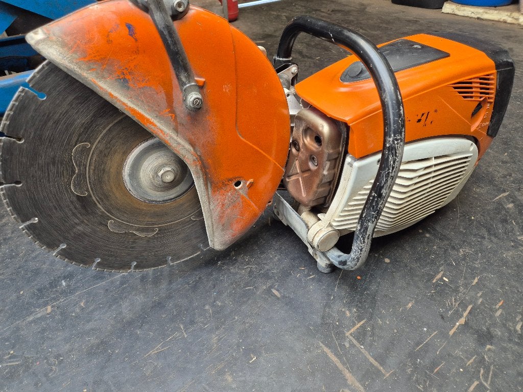 Scie/coupe-pneus Stihl TS 700, Enlèvement, Comme neuf, Husqvarna stihl honda