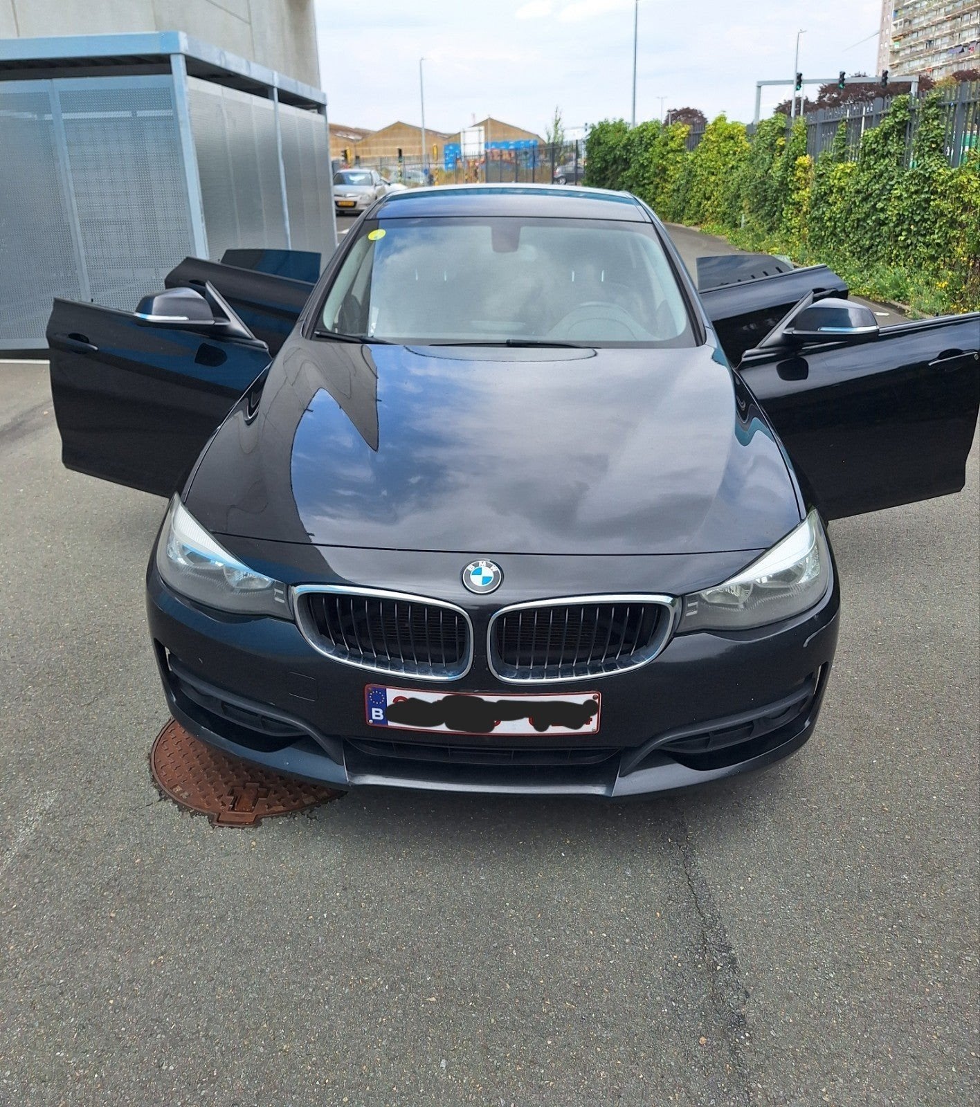 BMW 318D GT Euro6B 2015, Autos, Euro 6, Boîte manuelle, Noir, 5 portes