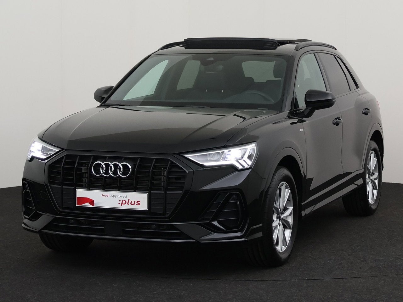 Audi Q3 S-Line 35 TFSI 150 PK S-tronic / Open Dak / ACC /  C, Auto's, Automaat, https://public.car-pass.be/vhr/13c2bd3f-7dd0-420f-84a3-10f6a27f3b32