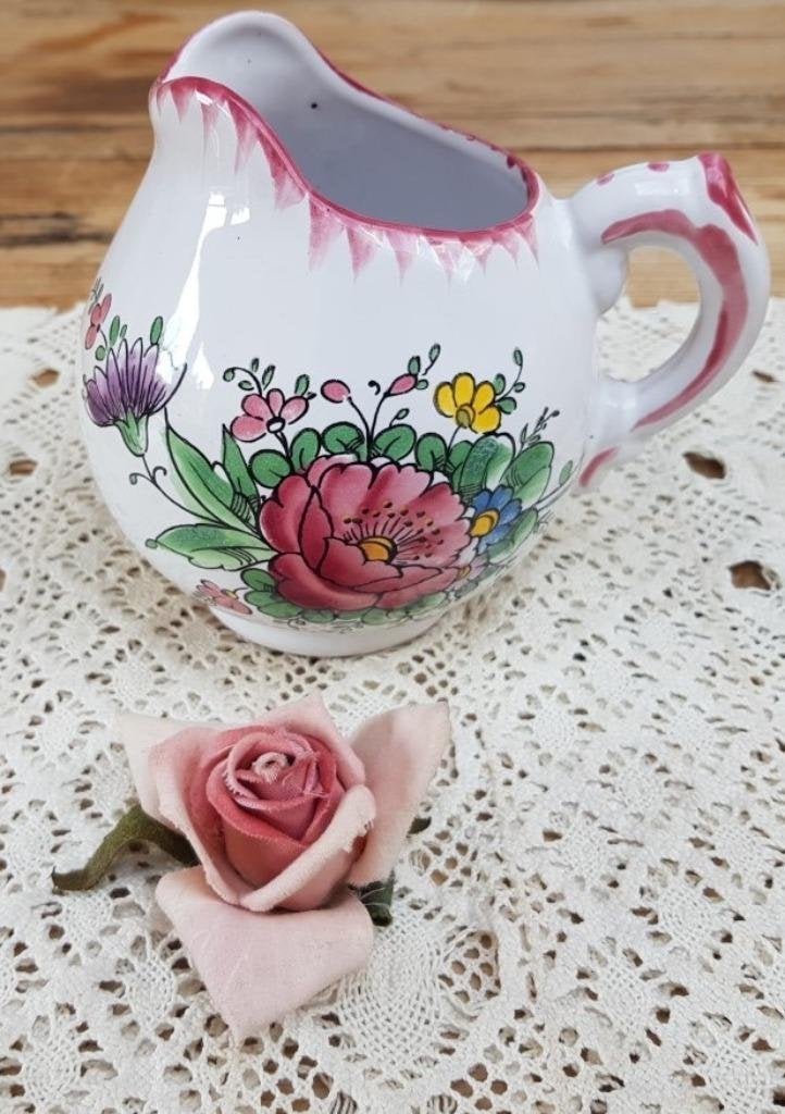 Frans handbeschilderd kannetje met bloemen, Old Strasbourg, Enlèvement ou Envoi