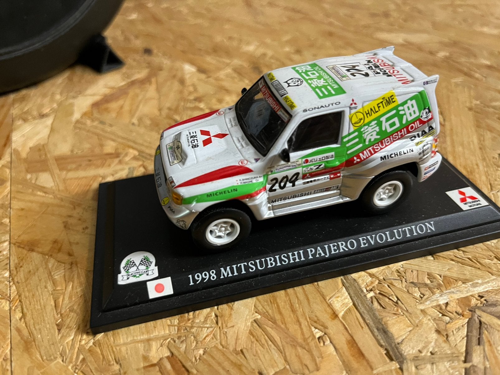 Mitsubishi Pajero 1/43, Ophalen, Zo goed als nieuw, Auto