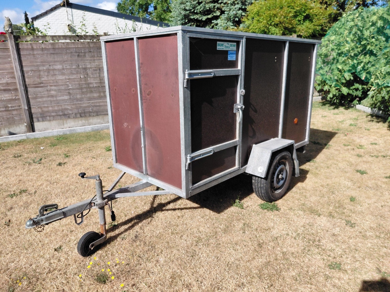 gesloten aanhangwagen, Ophalen, Gebruikt