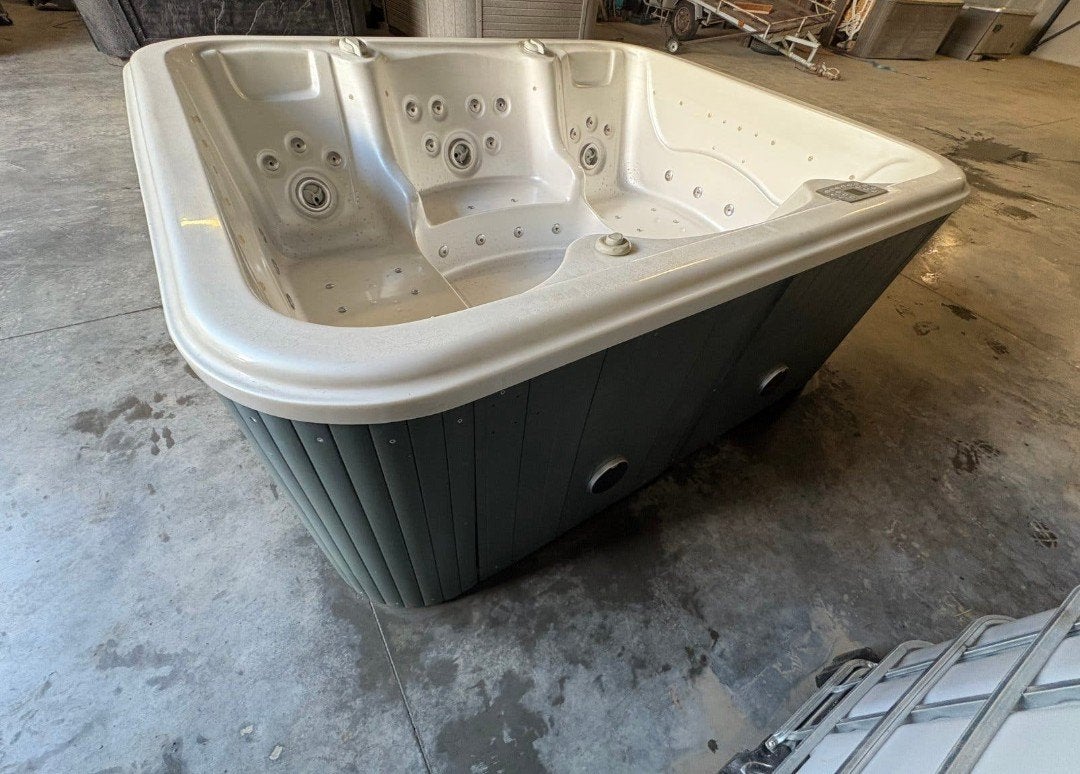 Jacuzzi - 4 personen. Gratis Levering in heel Belgie, Tuin en Terras, Ophalen