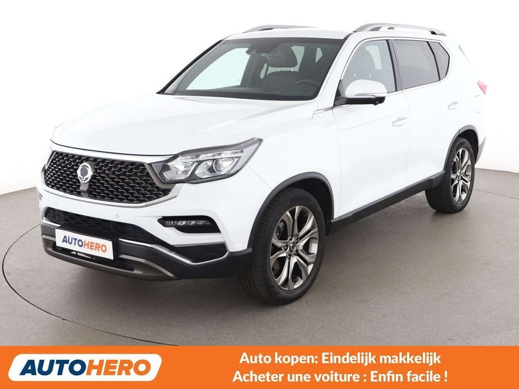 SsangYong Rexton 2.2 TD Sapphire 4x4 (bj 2020, automaat), Auto's, Automaat, 2157 cc, Gebruikt, Leder