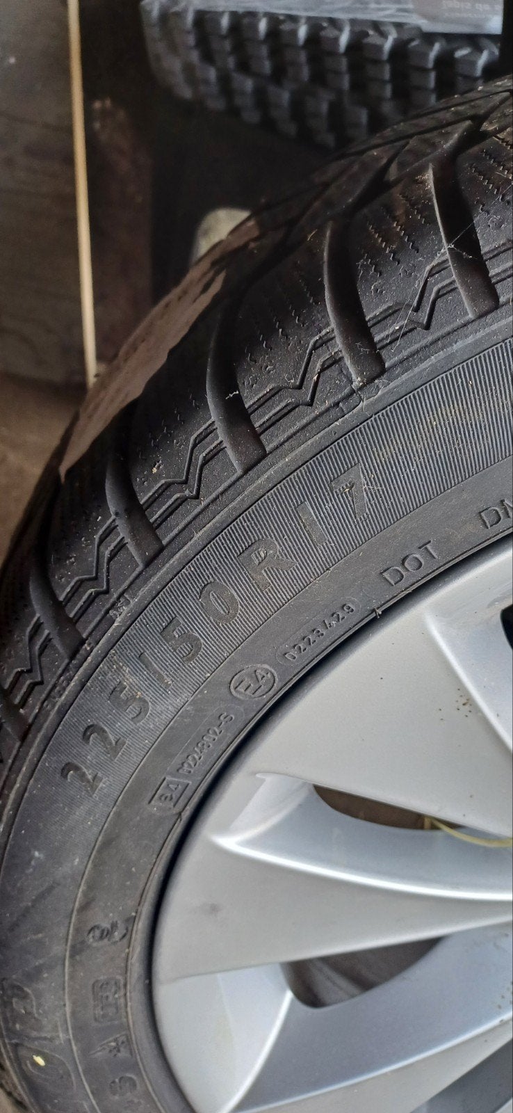 4 jantes et pneus hivers dunlop 225/50R17 94H, Autos, Particulier, Achat