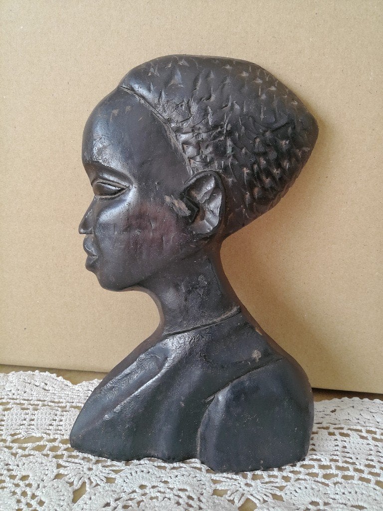 Curiosités sculpture sur bois statue murale femme Africaine, Antiquités & Art, Peint, Bois, Noir, 20 cm