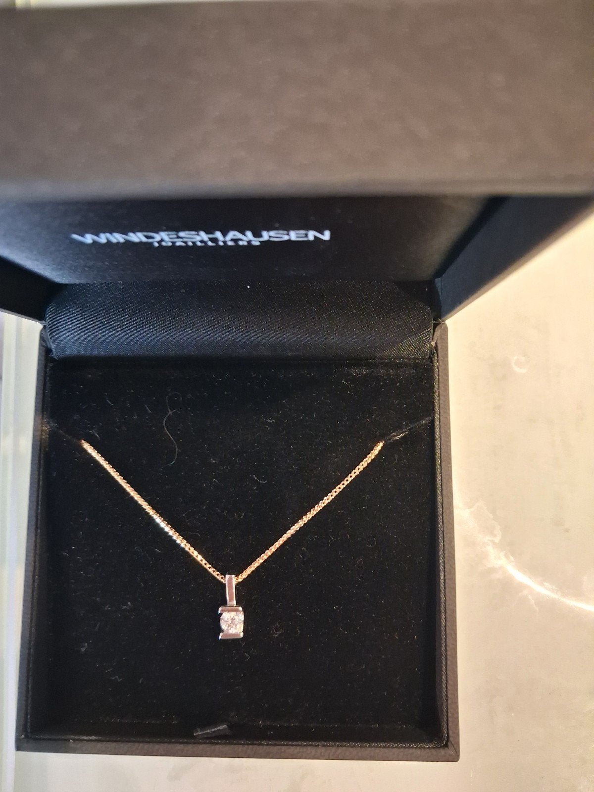 Collier bicolore en or 18k et diamant 0,43cts NEUF, Bijoux, Sacs & Beauté, Neuf, Avec pierre précieuse, Enlèvement ou Envoi, Or