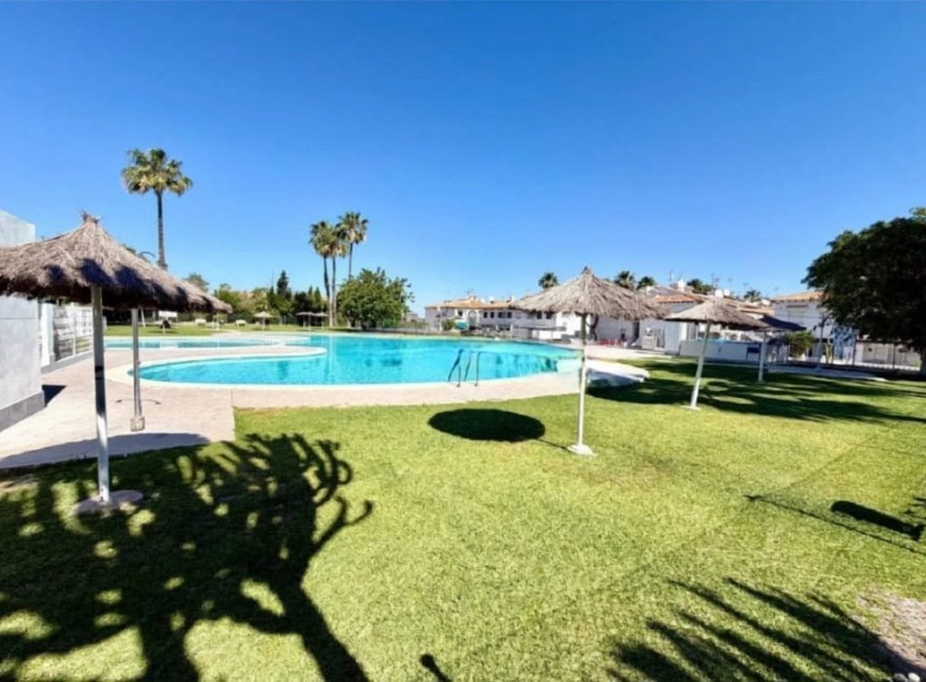 bungalow a vendre en espagne costa blanca, Village, 65 m², Torrevieja alicante, 2 pièces