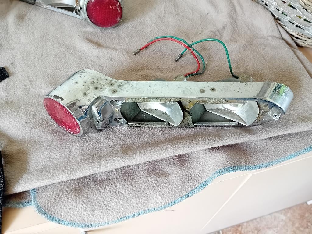Feu arrierre droit Jaguar E Type S1, Enlèvement ou Envoi, Utilisé, Jaguar