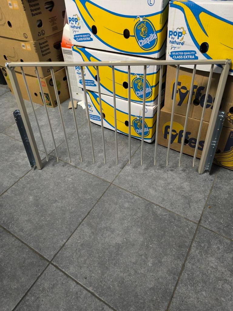 porte pantalons à glissière de chez Ikea 10€, Enlèvement
