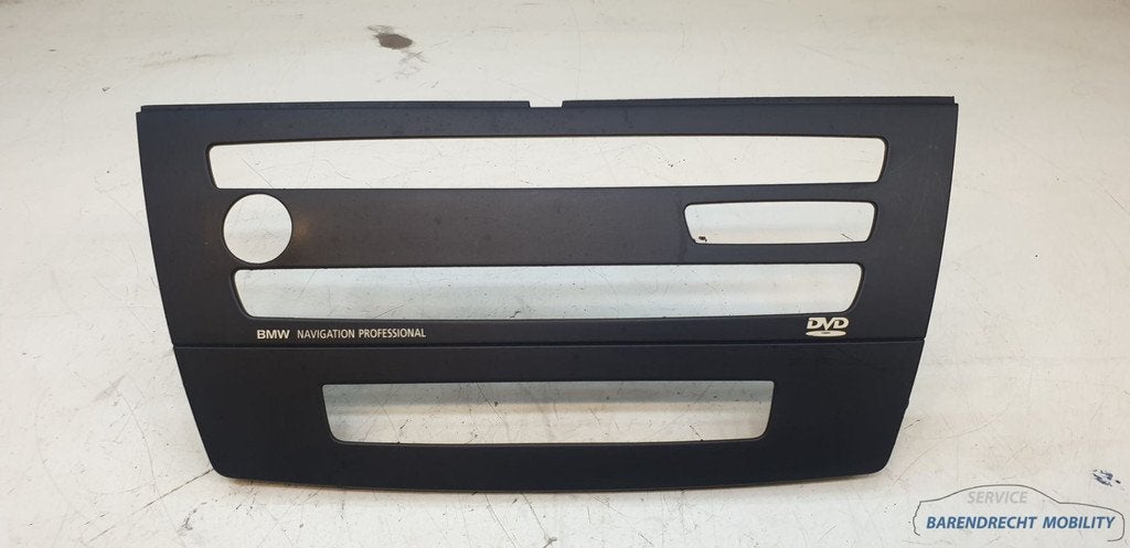 Cache CCC E87 pour syst me de navigation professionnel BMW S, Autos : Pièces & Accessoires, Petuelring 130
80788  Munich, DE, Info@bmw.de