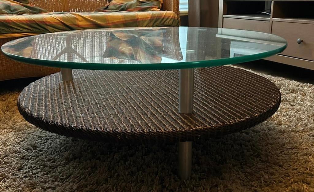 Ronde glazen salontafel met rotan onderblad, netjes, Ophalen, Zo goed als nieuw, Glas