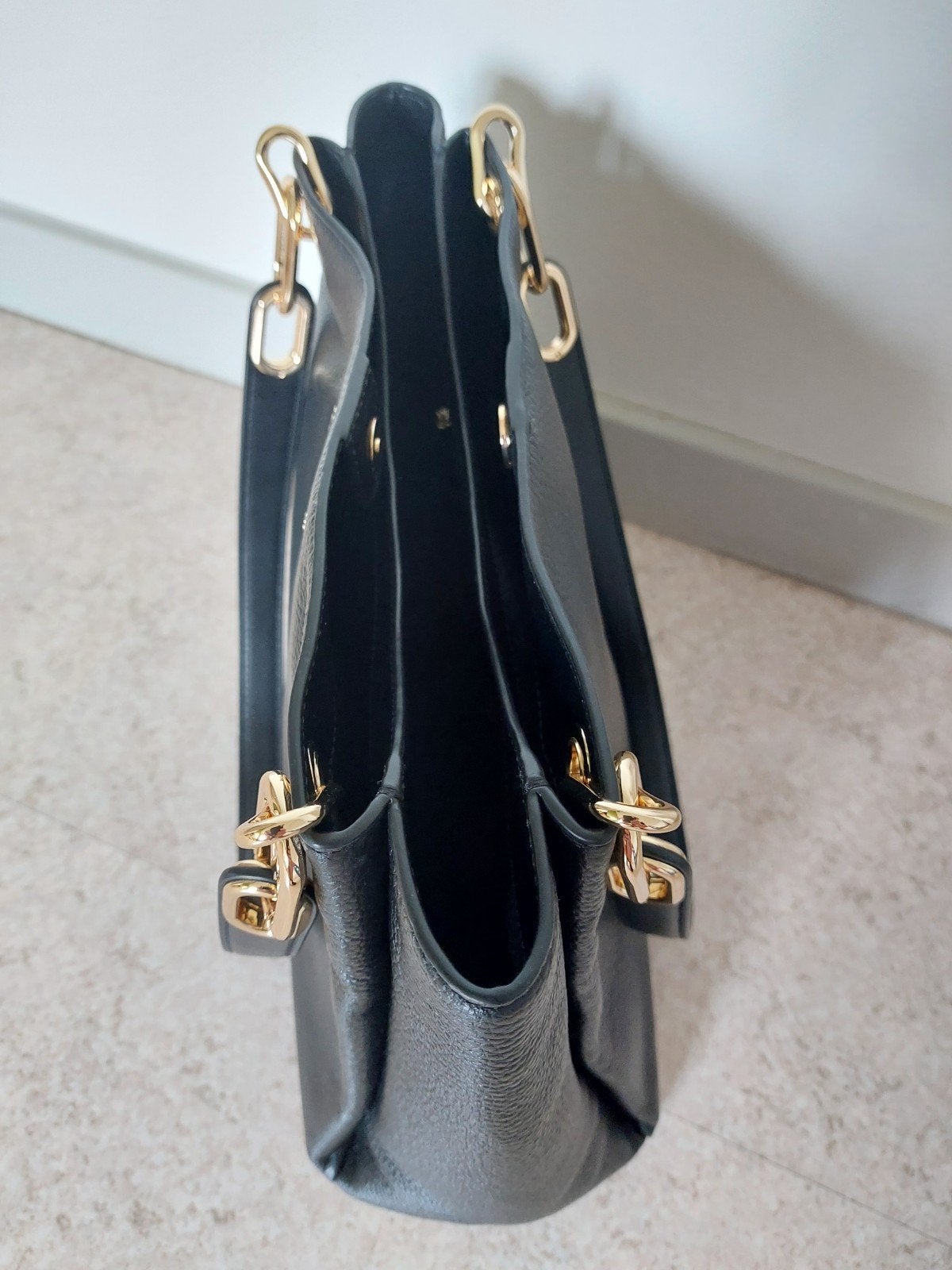 Michael.kors grote lederen handtas nieuw, Handtassen en Accessoires, Tassen | Damestassen, Ophalen of Verzenden, Handtas