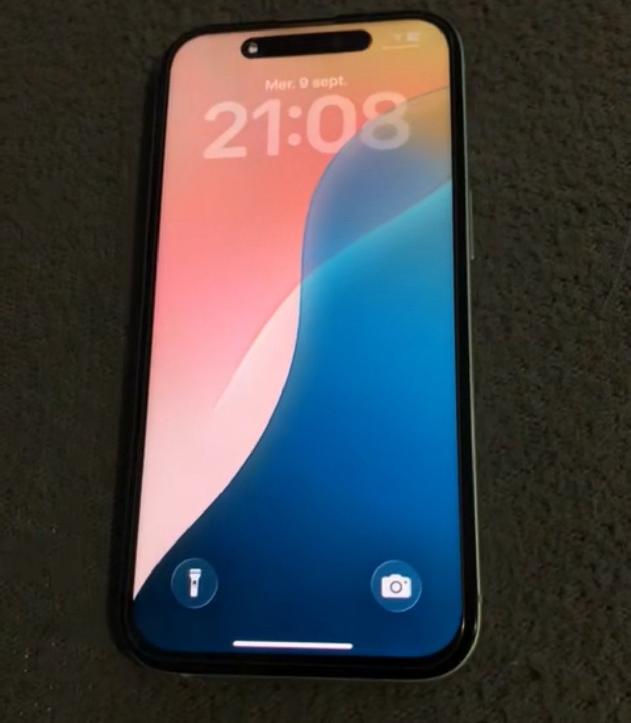 iPhone, 15 - 128 GB en très bon état, Télécoms, Enlèvement, Comme neuf, 128 GB, IPhone 15