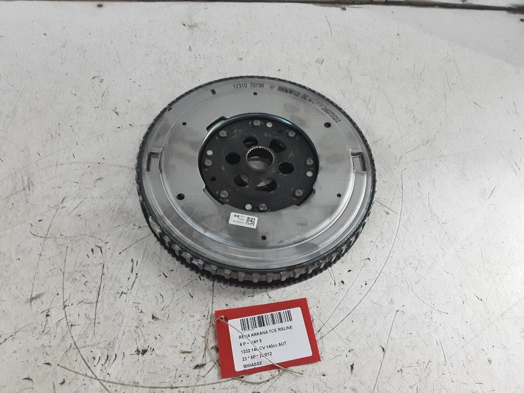 VOLANT MOTEUR BI-MASSE Renault Arkana (RJLL) (123107079R), Renault, Utilisé, Peter-Huppertz-Straße 5
51063  Köln, DE, Dialog.deutschland@renault.de