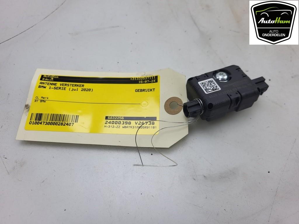 ANTENNE VERSTERKER 1 serie (F40) (|65206832256|6832256|), Gebruikt, BMW, Petuelring 130
80809  München, DE, Bayerische Motoren Werke AG