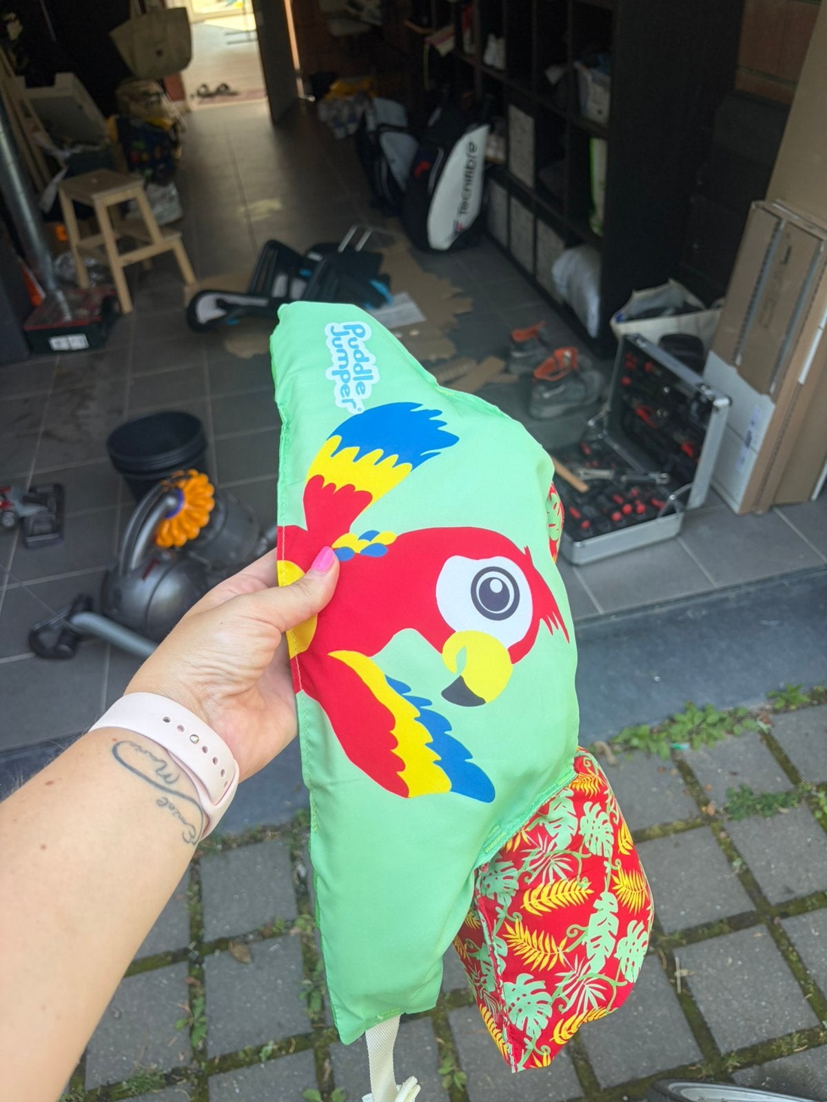 Zwembandjes en baby float, Ophalen, Zo goed als nieuw
