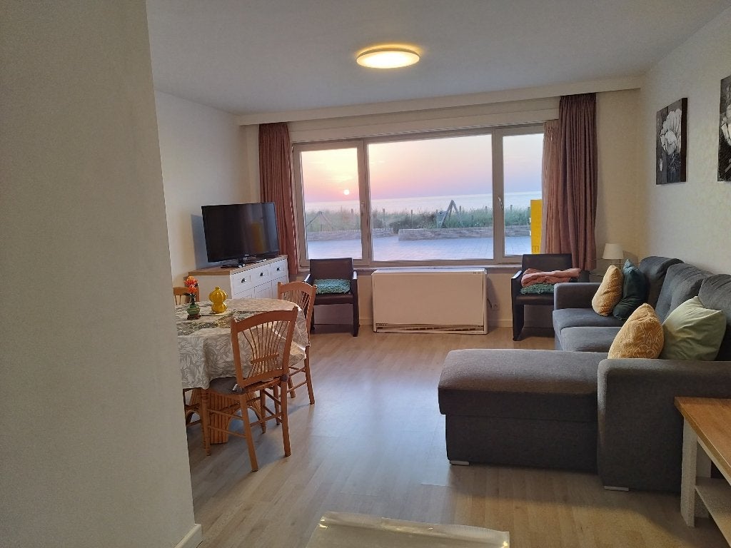 gelijkvloer app. te huur op zeedijk Westende 2 slaapkamers, Immo, 50 m² of meer, Provincie West-Vlaanderen