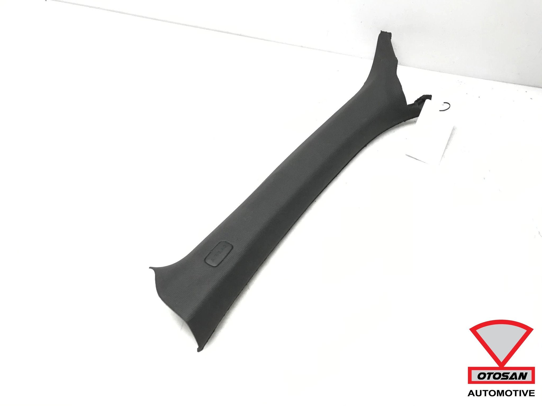 Audi A4 8K Headliner A Pilier Droit Gauche Noir 8K0867233, AUDI AG, Auto-Union-Strasse 1
85045  Ingolstadt, DE, Audi, Utilisé
