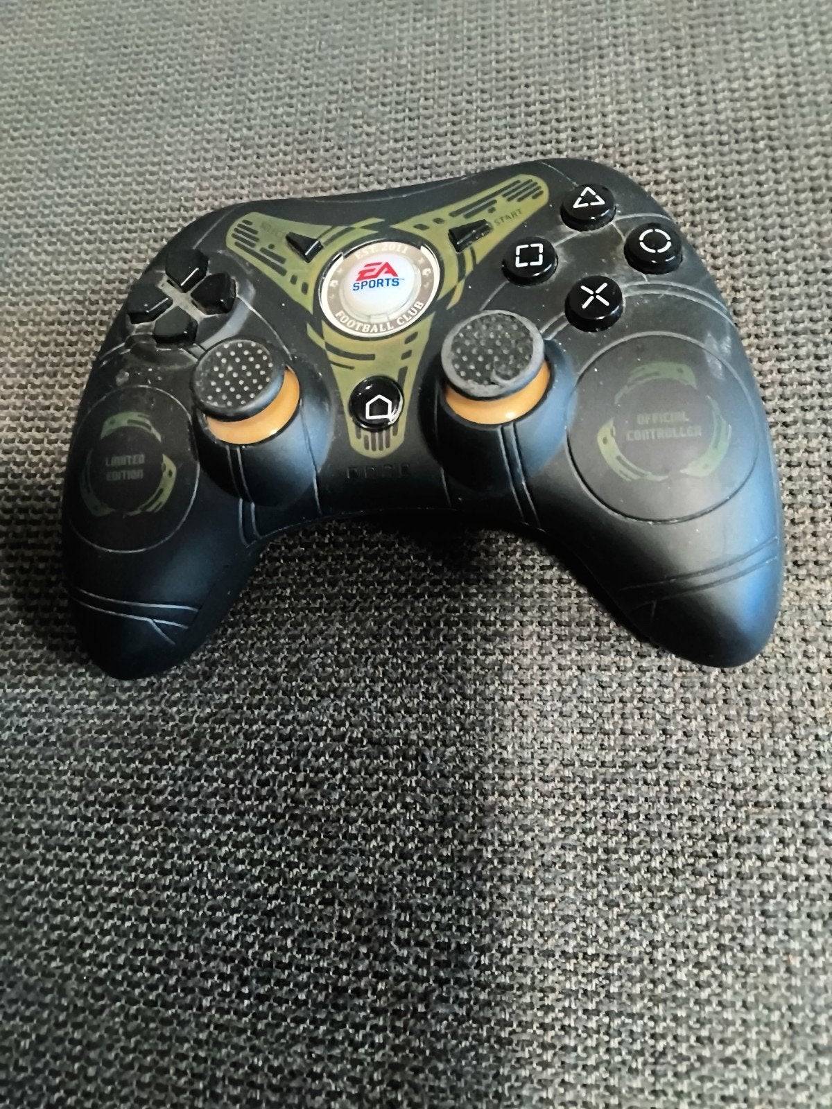 Manette filaire EA Sports Football officielle pour PlayStati, Envoi, Utilisé, Contrôleur, PlayStation 3
