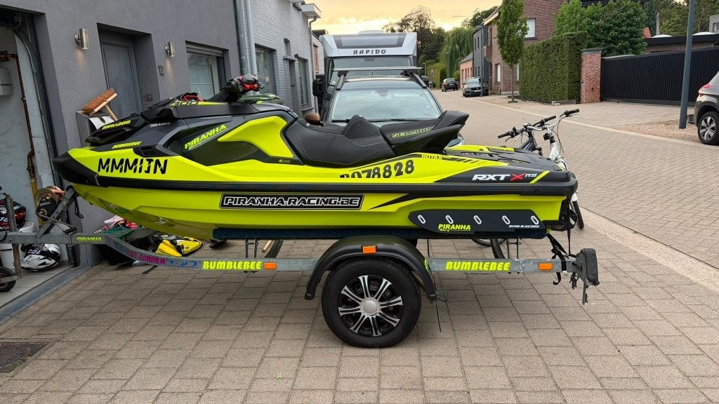 Jetski, Enlèvement, Comme neuf, Essence