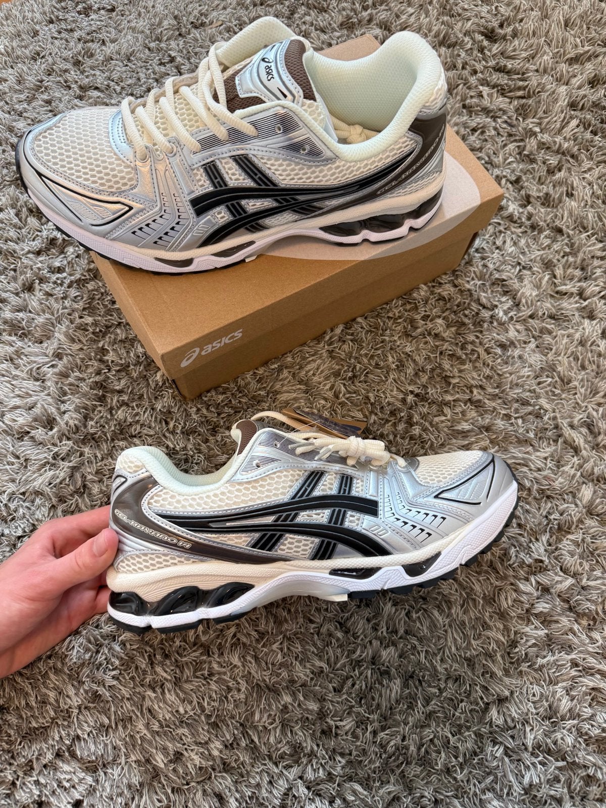 Asics gel kayano 14 cream black maat 42, Sports & Fitness, Enlèvement ou Envoi, Neuf, Vêtements, Asics