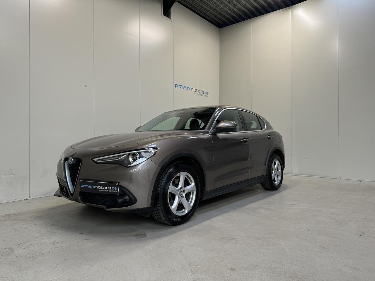 Alfa Romeo Stelvio 2.2 D Autom. - GPS - Airco - Topstaat!, Autos, Alfa Romeo, 0 kg, Argent ou Gris, 0 kg, Automatique